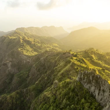 Les montagnes de Nuku Hiva © Grégoire Le Bacon