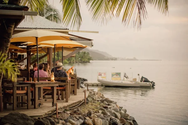 Moorea Beach Café©_Myles McGuinness